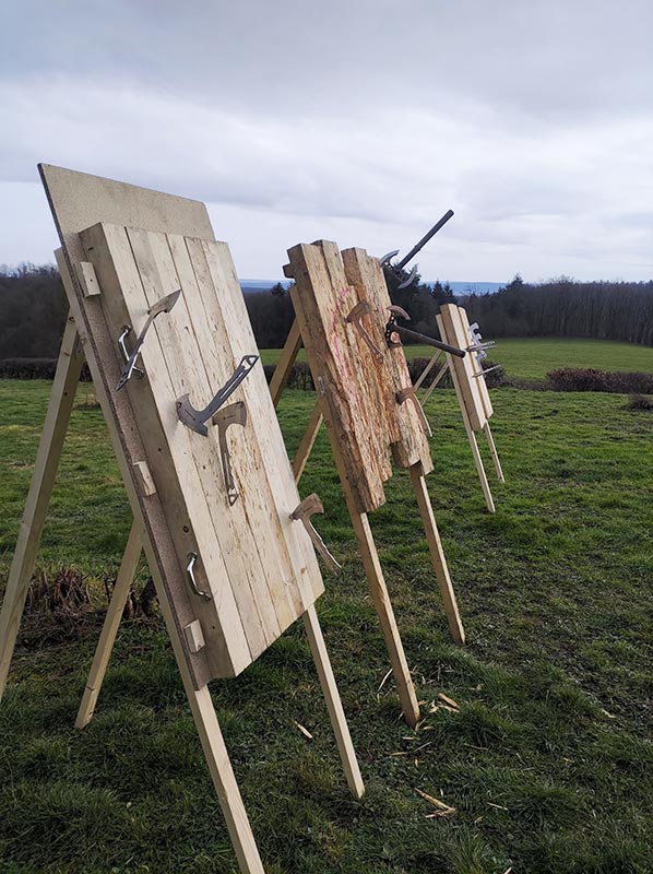 La Cie Magmamia - Lancer de hache